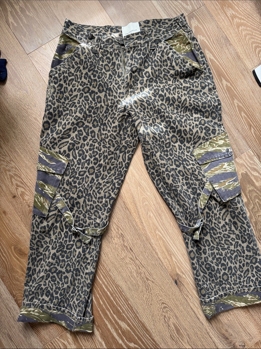One Teaspoon / Leopard Print Cargo Pants with Olive Camo Accents / size 30